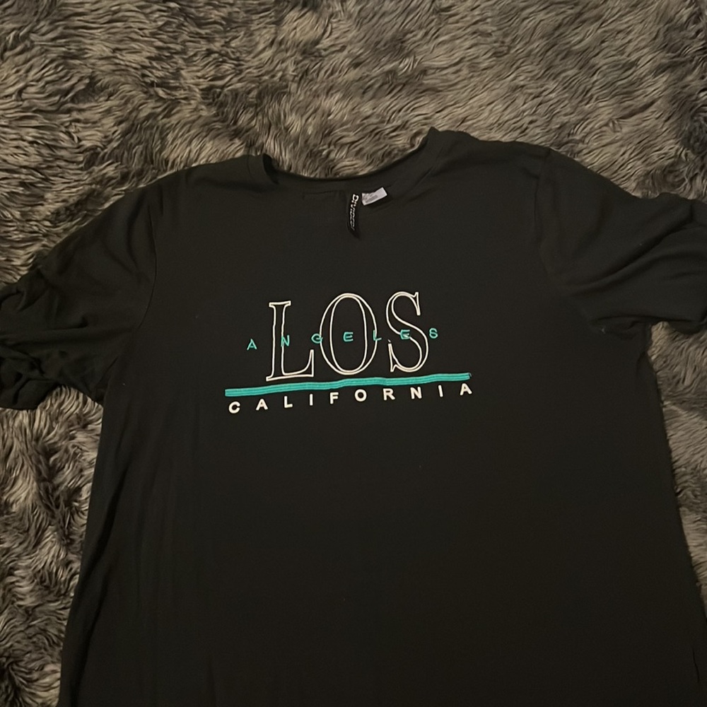 Graphic Tee - Picture 2 of 3